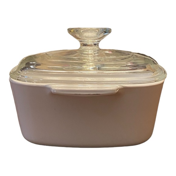 Vintage Corningware casserole dish with lid. Cornflower blue 1-1/2 quart EUC - Picture 4 of 6